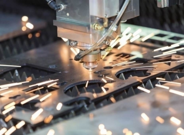 Gia Công Cơ Khí CNC Là Gì? Ưu Điểm Vượt Trội So Với Gia Công Truyền Thống