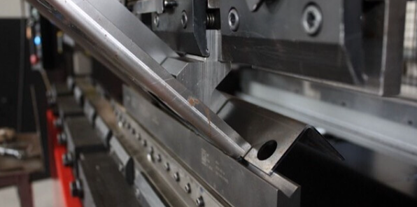 Đơn vị gia công chấn CNC chuyên nghiệp