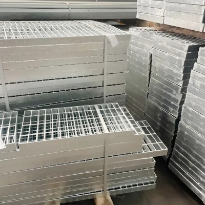 STEEL STRUCTURE FABRICATE