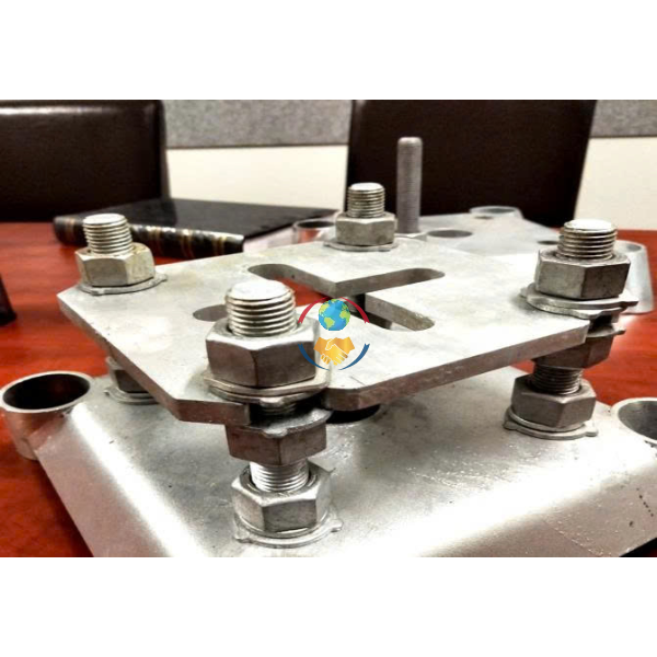 SQUARE BASE PLATE